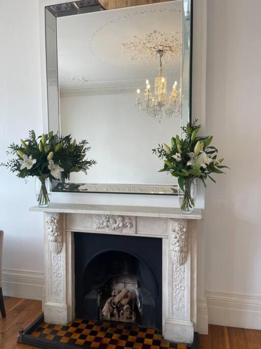 Stunning Grand 2 Bed, 2 Bath Apartment, London Kültér fotó