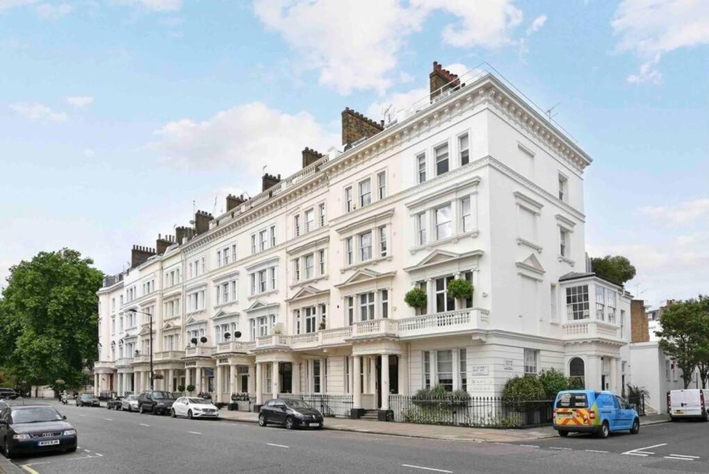 Stunning Grand 2 Bed, 2 Bath Apartment, London Kültér fotó