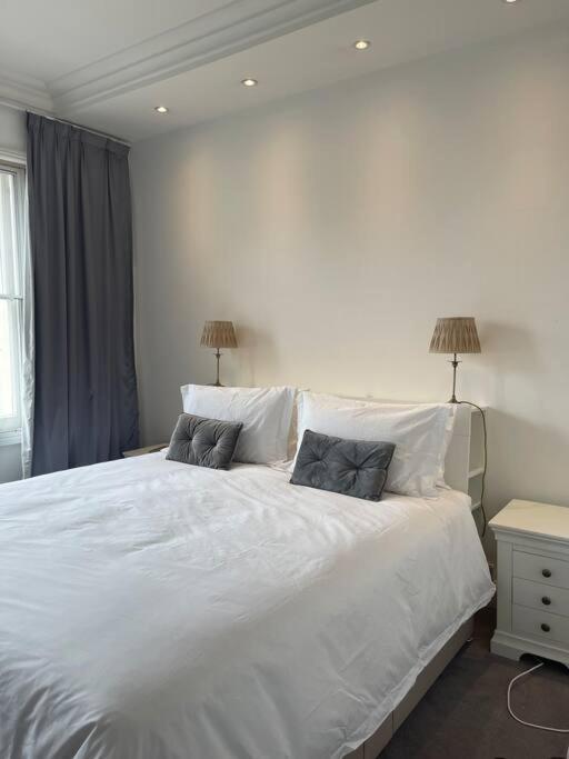 Stunning Grand 2 Bed, 2 Bath Apartment, London Kültér fotó